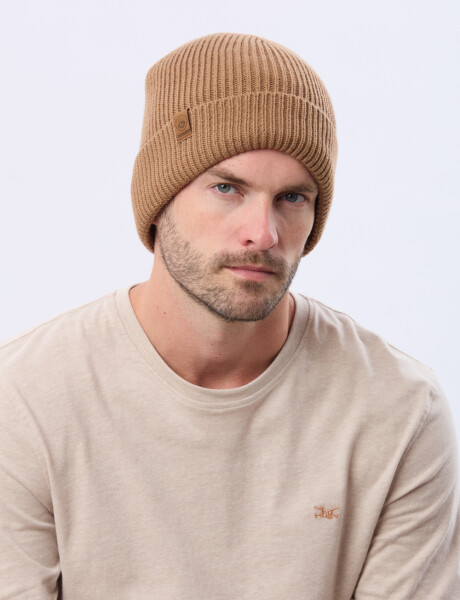 GORRO TEJIDO Beige