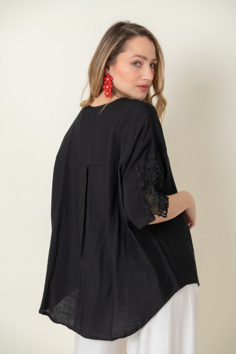 BLUSA CLAVEL Negro