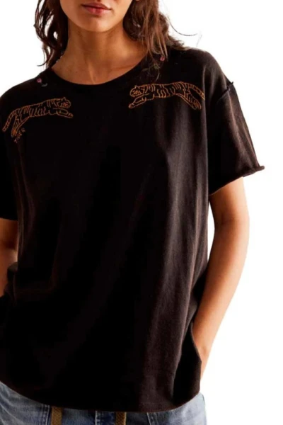 CAMISETA HORSIN AROUND Negro