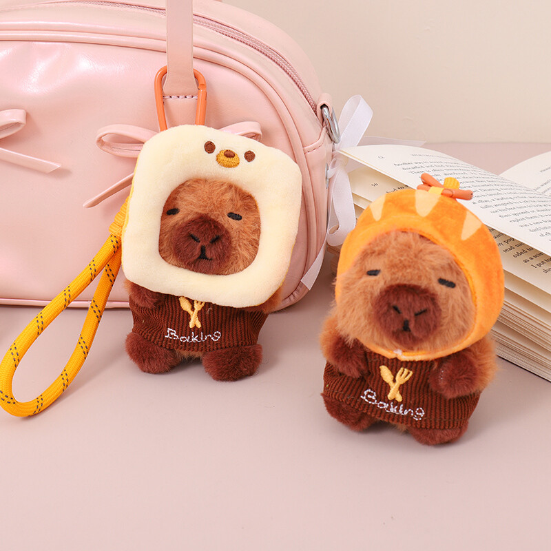 Llavero De Peluche - Capibara Con Capucha Llavero De Peluche - Capibara Con Capucha