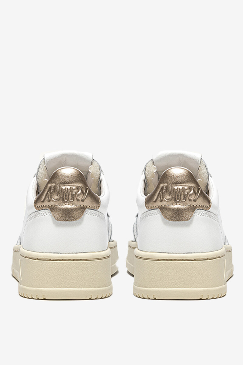ZAPATILLA MEDALIST LOW Dorado