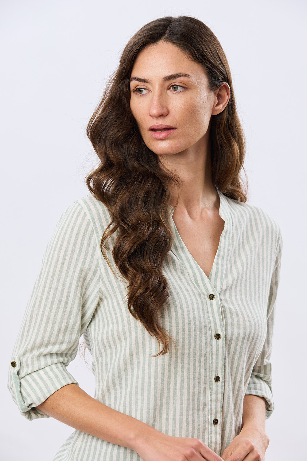 CAMISA DE LINO CUELLO MAO Menta
