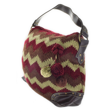 CARTERA DE DAMA TEJIDA CON POMPON 17745 CARTERA DE DAMA TEJIDA CON POMPON 17745