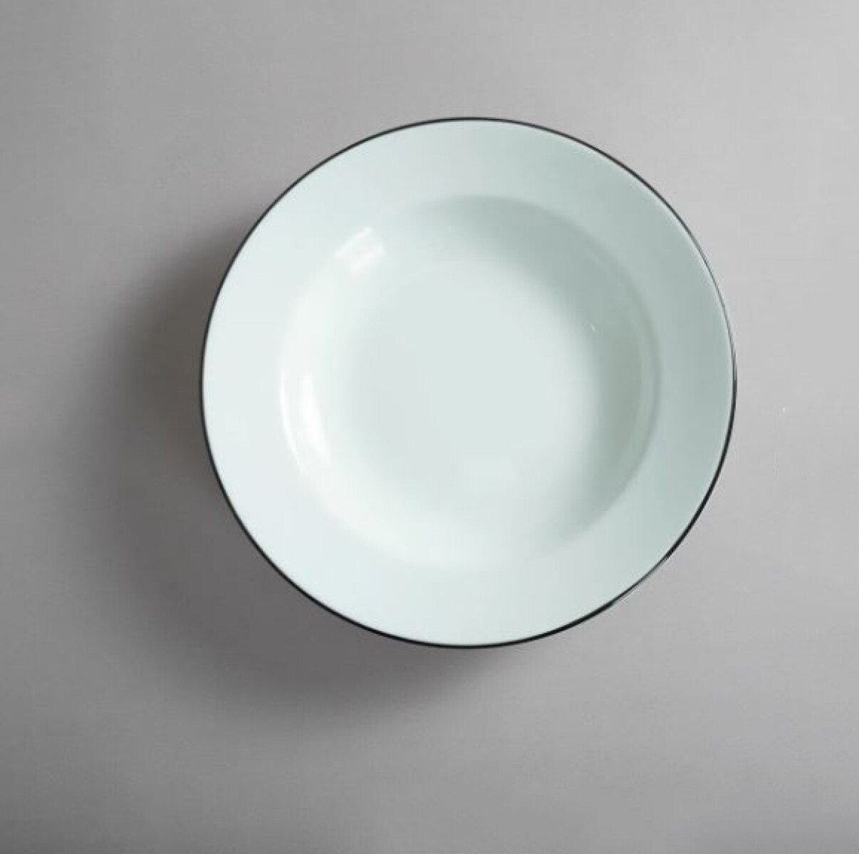 Plato Hondo con Ala 23.5cm Con Filete Royal Porcelain | Por Unidad 