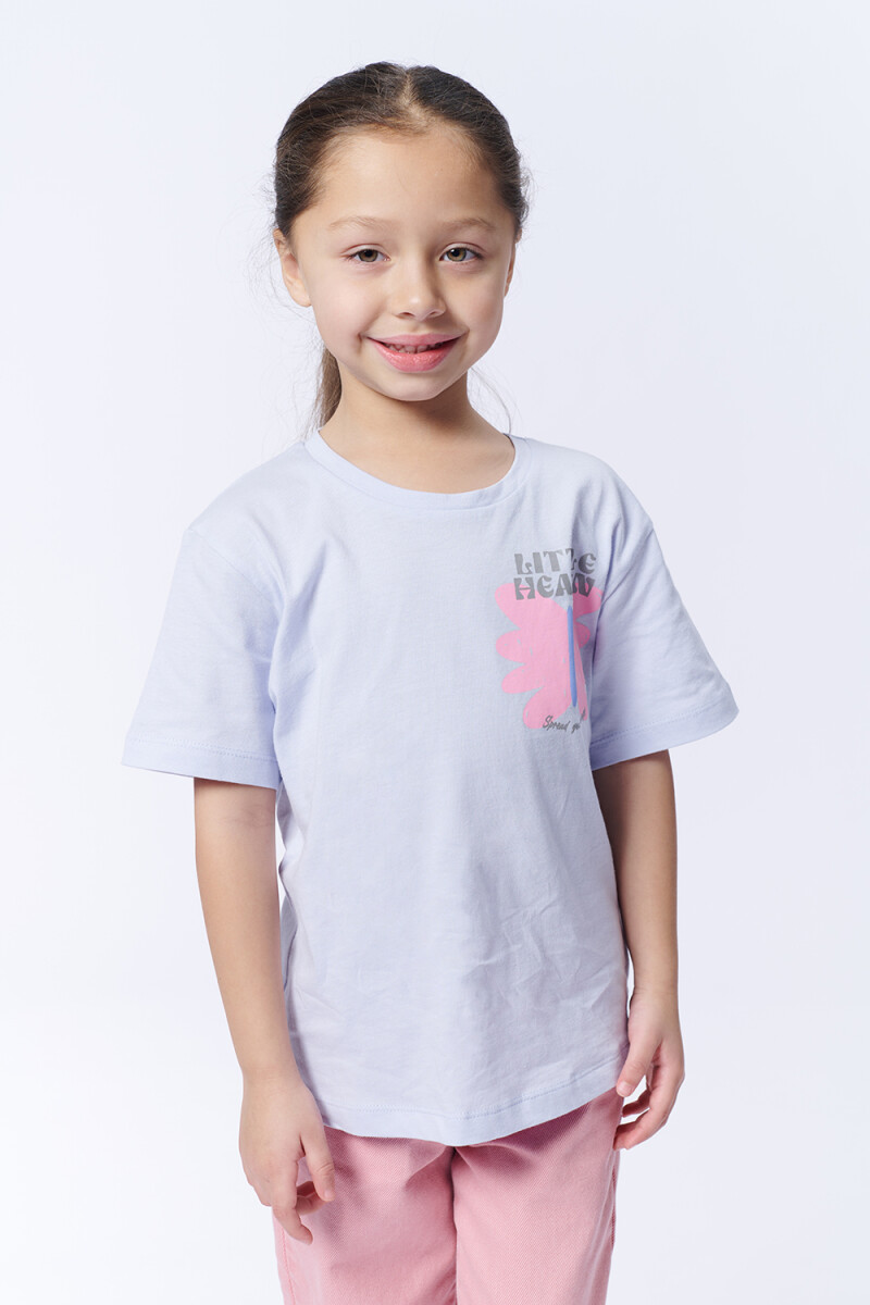 Remera Manga Corta Estampa Little Heaven Celeste
