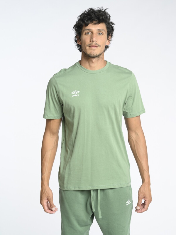 Remera FW SMALL LOGO TEE Umbro Hombre Hy3