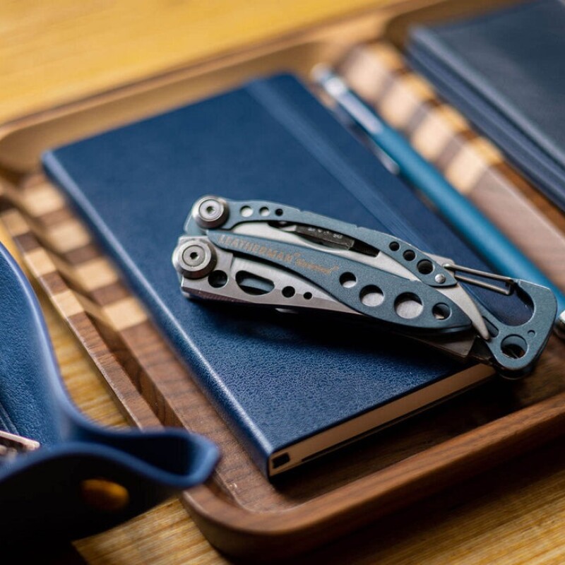 Leatherman Skeletool Multiherramienta 7 Funciones Acero inoxidable Leatherman Skeletool Multiherramienta 7 Funciones Acero inoxidable