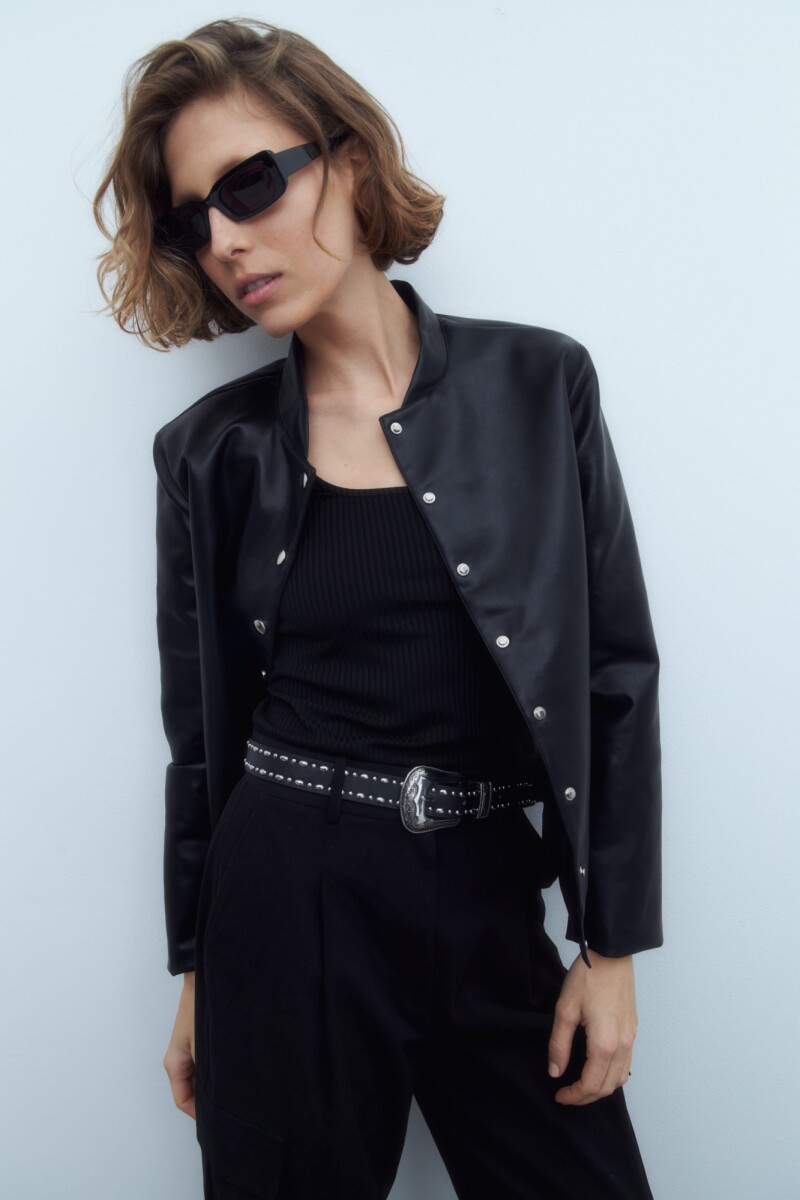 Chaqueta bomber de eco-cuero negro