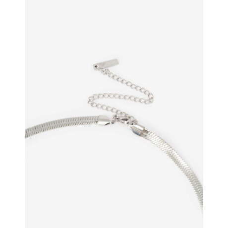 Collar Corto De Acero Plateado