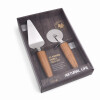 Set 2 Piezas Cortador y Espátula para Pizza Acero Inox Mango Madera Set 2 Piezas Cortador y Espátula para Pizza Acero Inox Mango Madera