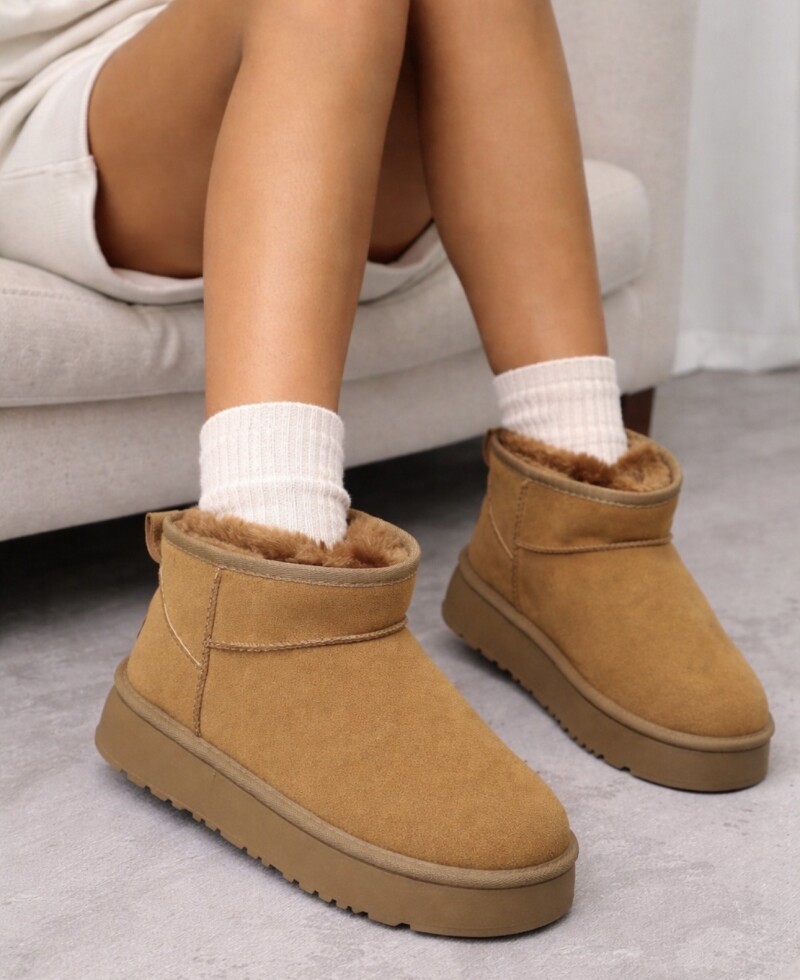 Pantubota Mila camel