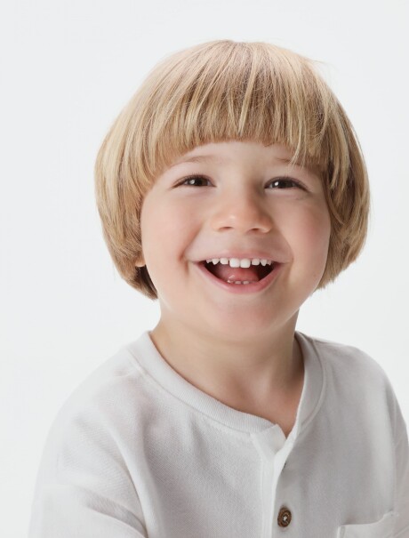CAMISETA INFANTIL CON BOTONES BLANCO