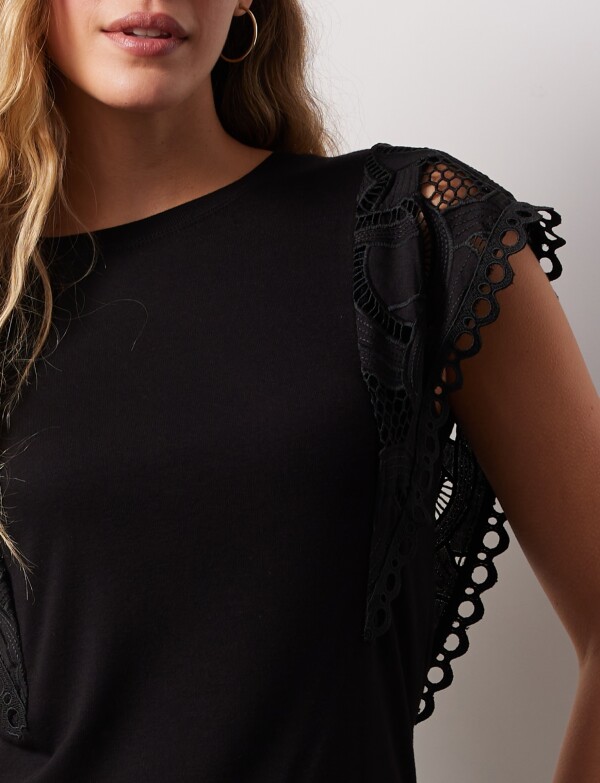 Blusa Manga Crochet NEGRO