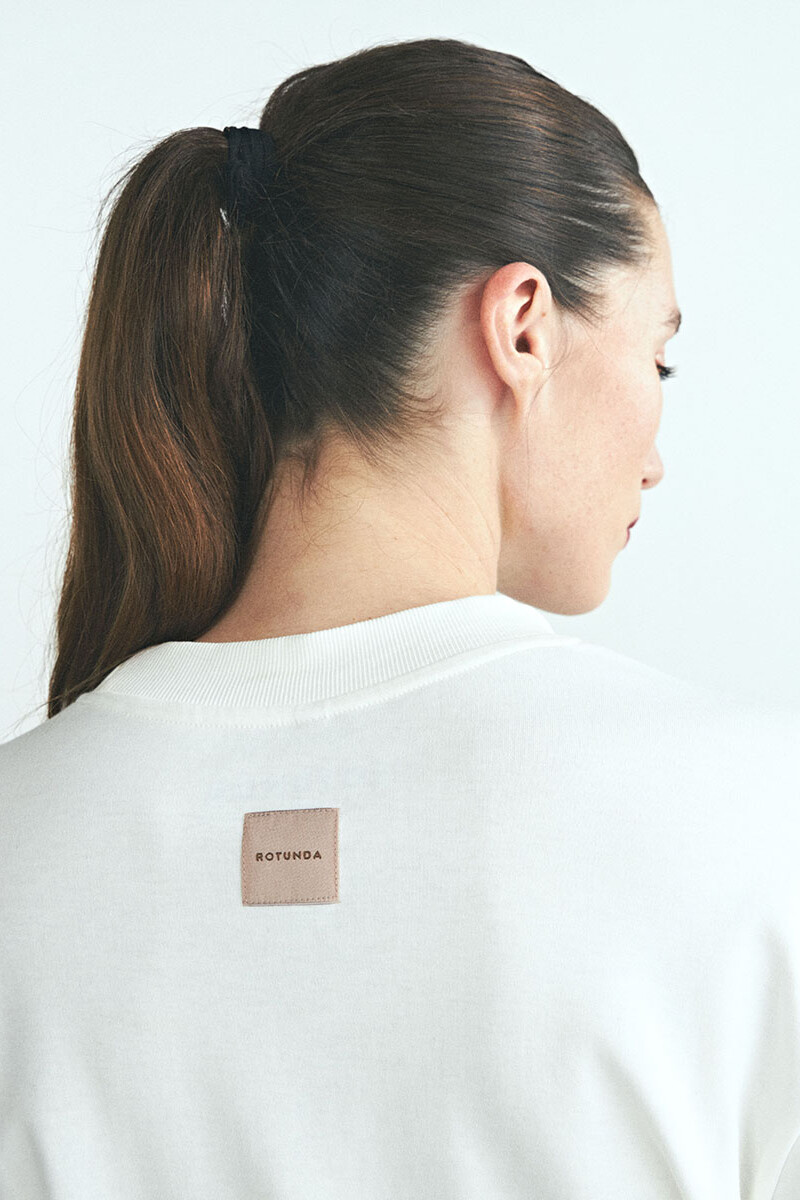 Ine Off White