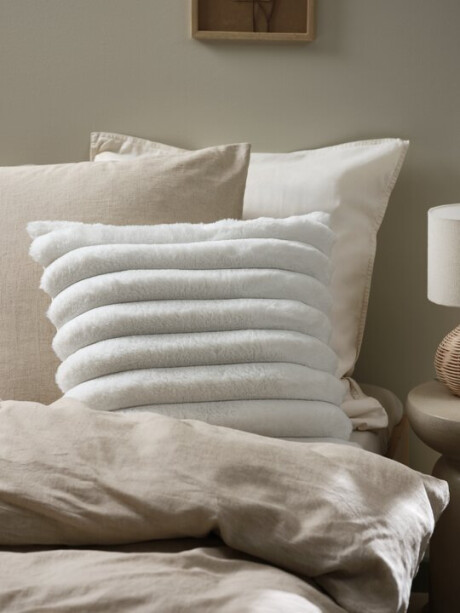 Almohadón FJELLPRYD 50x50 pelo blanco Almohadón FJELLPRYD 50x50 pelo blanco
