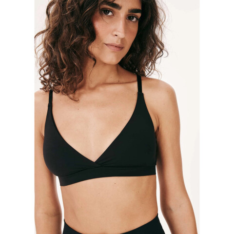 SUTIA FEM PRETO