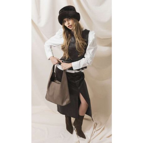 Cartera Elizabeth Tostado