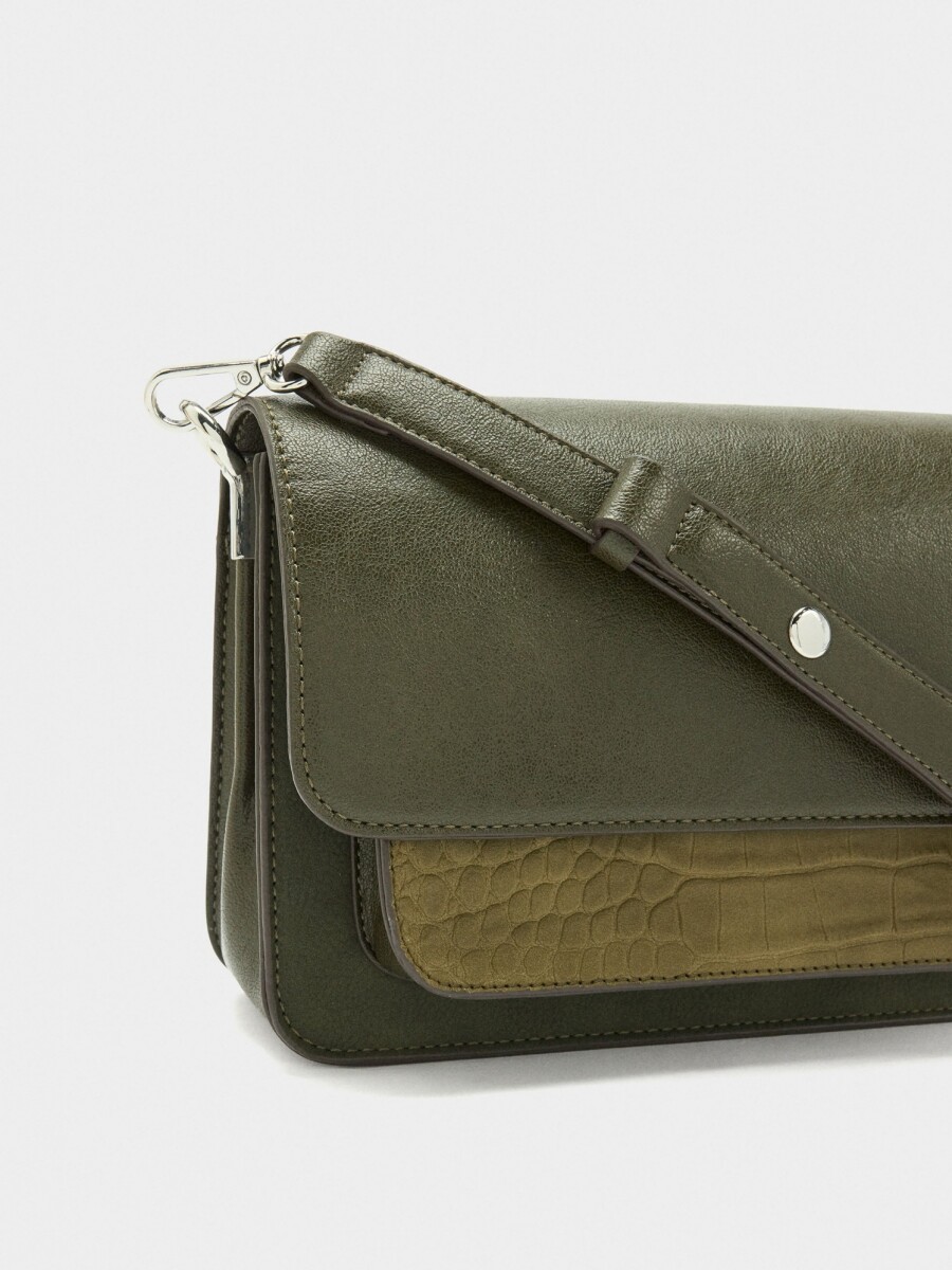 Bolso Bandolera Con Solapa Y Textura caqui