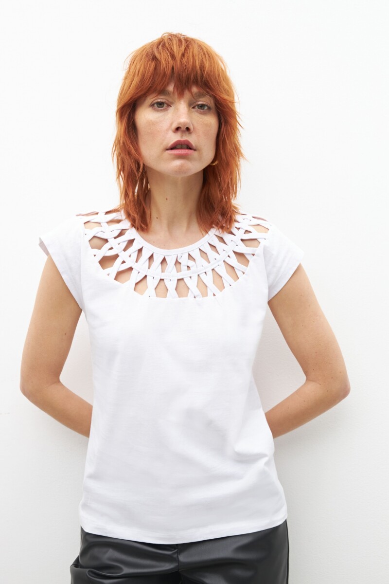 Remera calada blanco