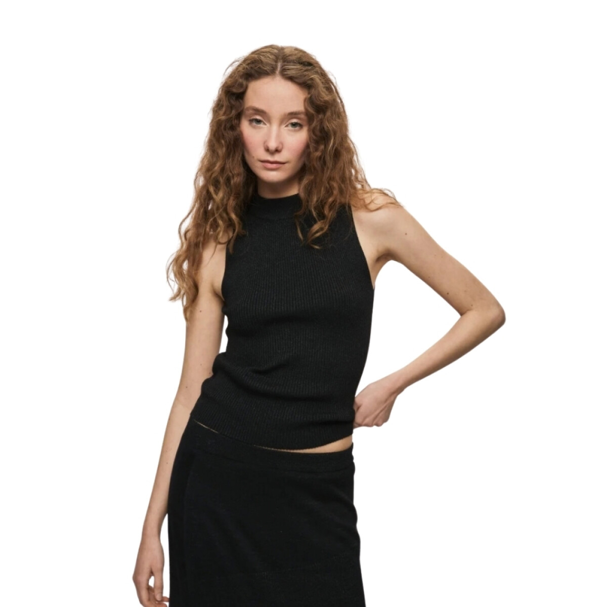 TOP NOIR S-XL - NEGRO 