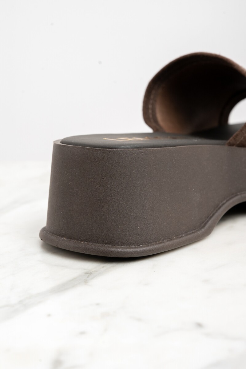 Zueco Gamuza Chocolate