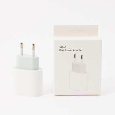 Cargador universal 20w con entrada USB tipo C Cargador universal 20w con entrada USB tipo C