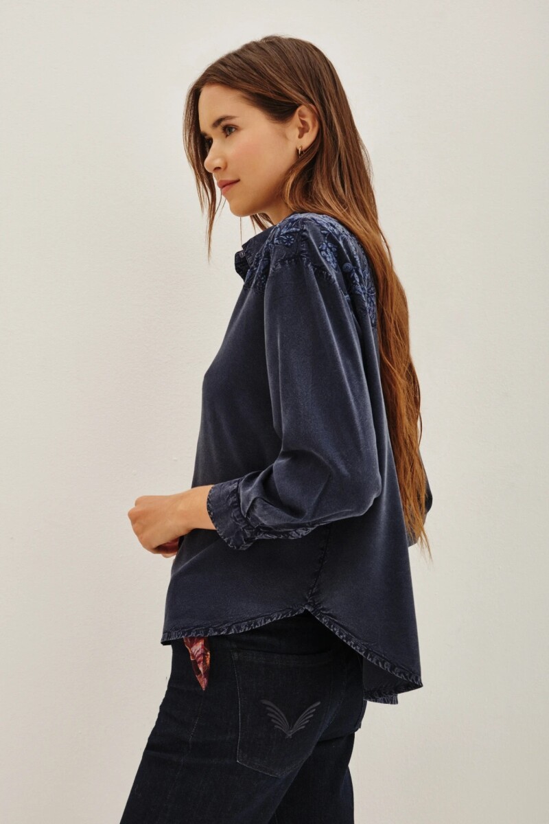 Camisa Wide Tencel Flowers Azul