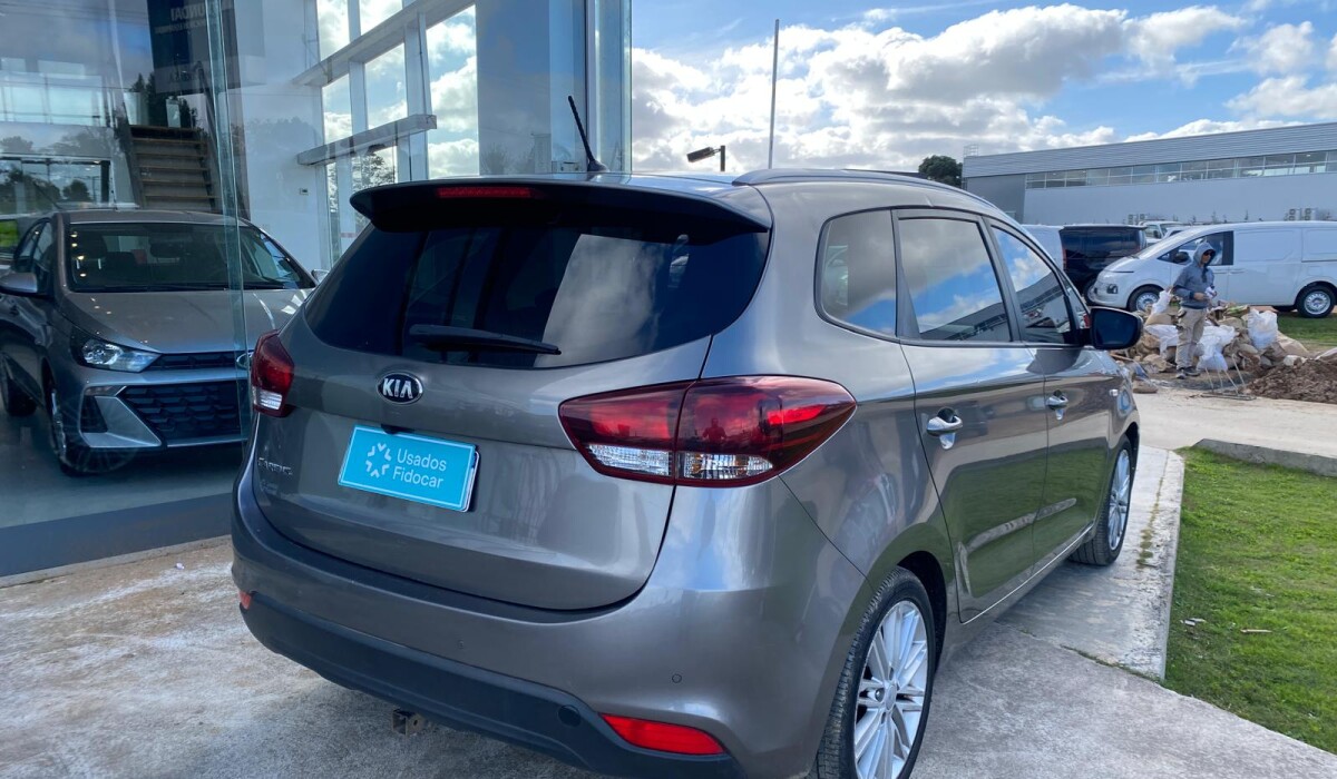 Kia Carens EX 2,0AT 7plz - 2018 Kia Carens EX 2,0AT 7plz - 2018