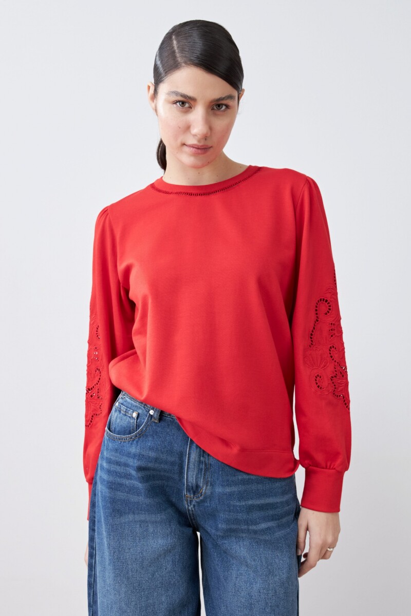 Sweatshirt con calados bordados rojo