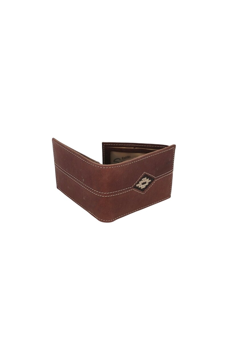 Billetera de cuero con detalle en guarda pampa Marron