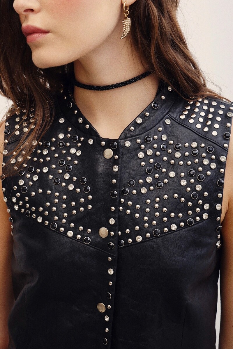 CHALECO STUDS CUERO Negro
