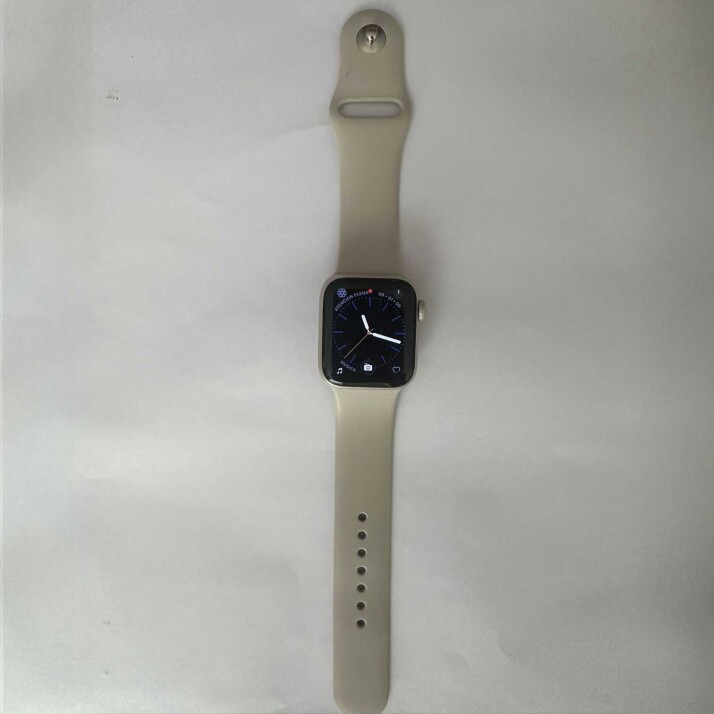 Apple Watch SE (GPS + Cellular) 2da Gen 32GB - Silver Apple Watch SE (GPS + Cellular) 2da Gen 32GB - Silver