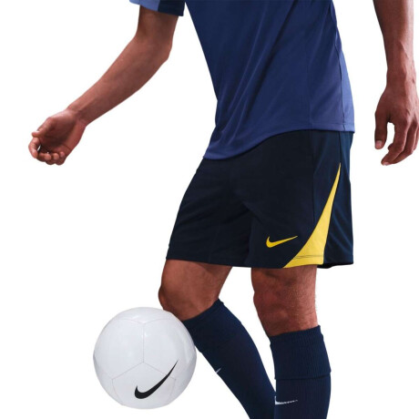 Short Strike Atlético de Madrid de Hombre Morado