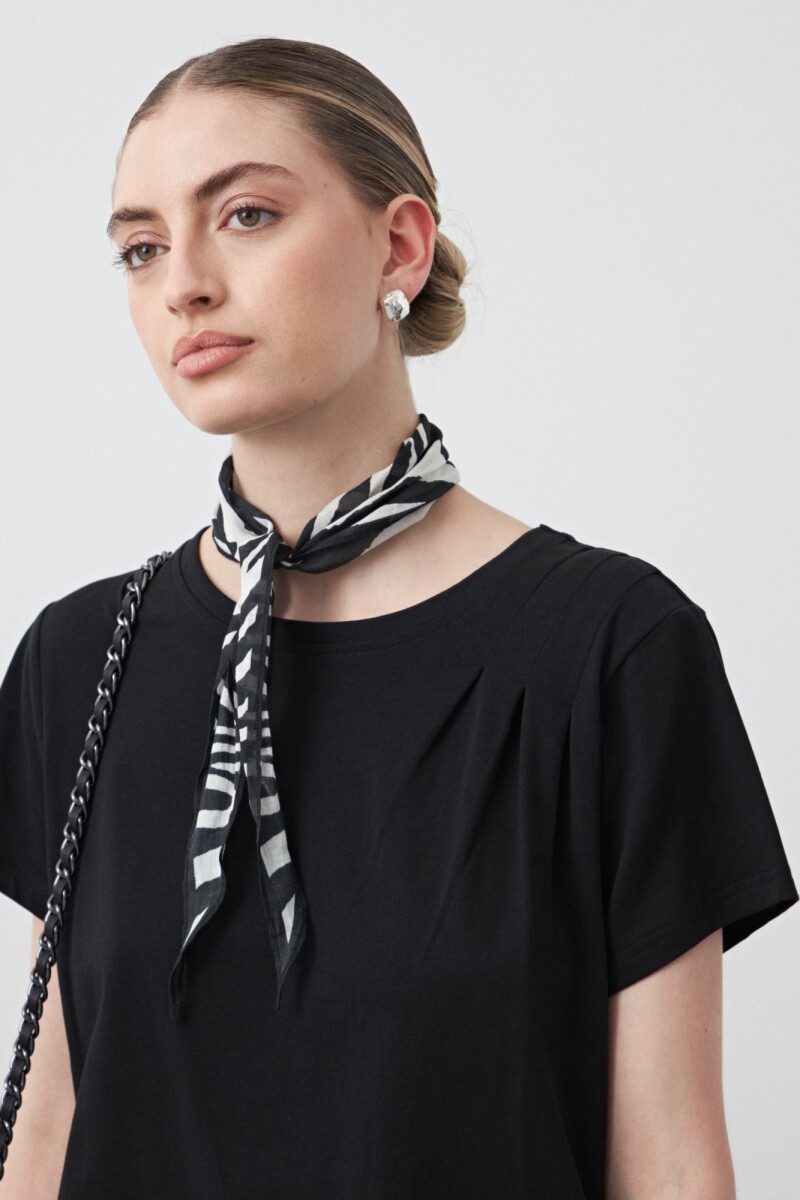 REMERA AMANITA - Negro 