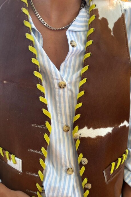 Lady Serrano Cowhide Pistacho