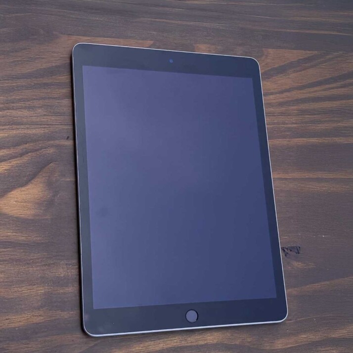 iPad 9th Generation 64 GB - Silver iPad 9th Generation 64 GB - Silver