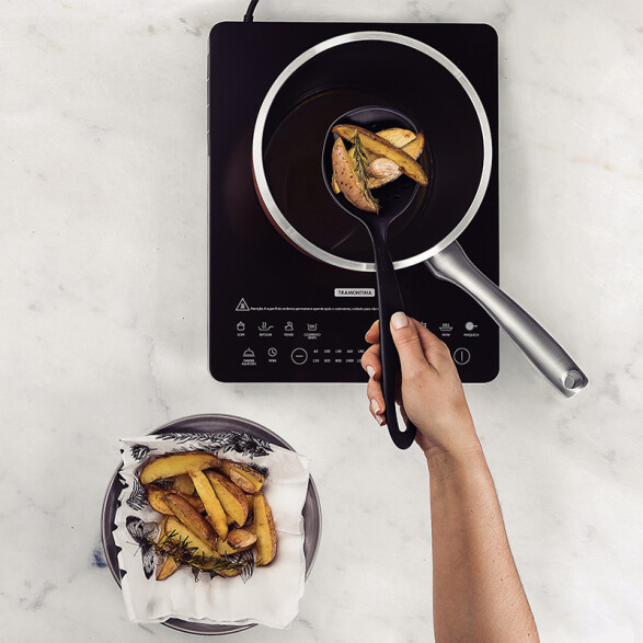 Espumadera negra de nylon ""ABILITY"" -TRAMONTINA TR8036