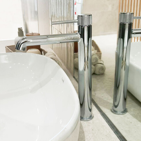 Griferia Lavatorio Alto Monocomando En Cromo 000