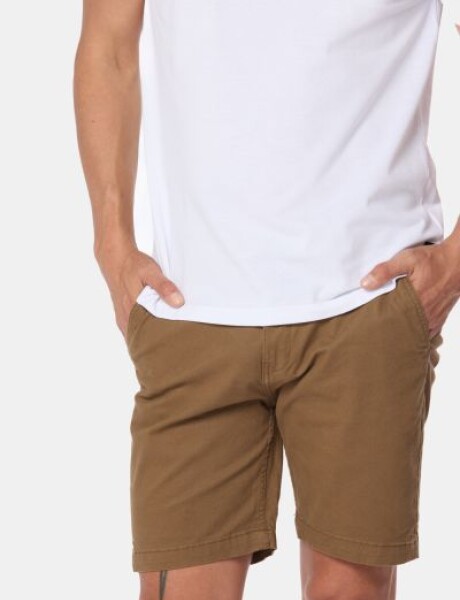 BERMUDA CLÁSICA Tostado