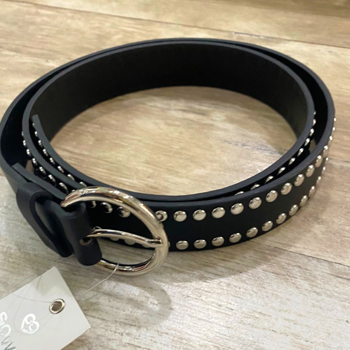 Cinto con tachas - Black 