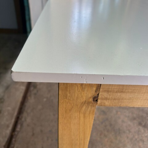 [OUTLET] Escritorio Armado 1 cajón Combinada con Patas en Madera - MDP - Linea Melilla [SOLO RETIRO EN EL LOCAL] [OUTLET] Escritorio Armado 1 cajón Combinada con Patas en Madera - MDP - Linea Melilla [SOLO RETIRO EN EL LOCAL]