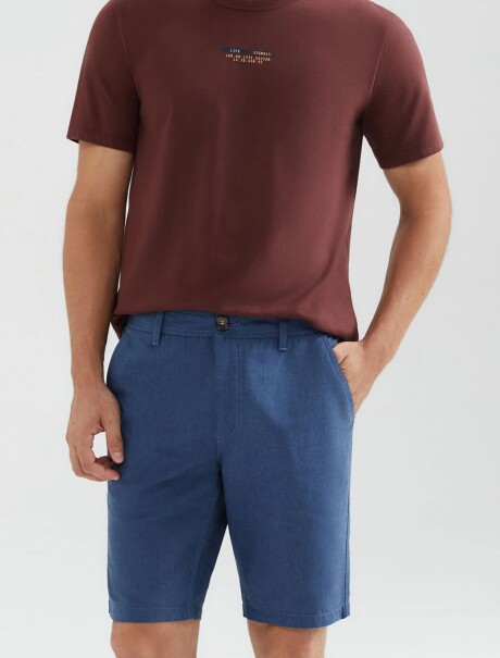 BERMUDA BÁSICA MODELO CHINO AZUL