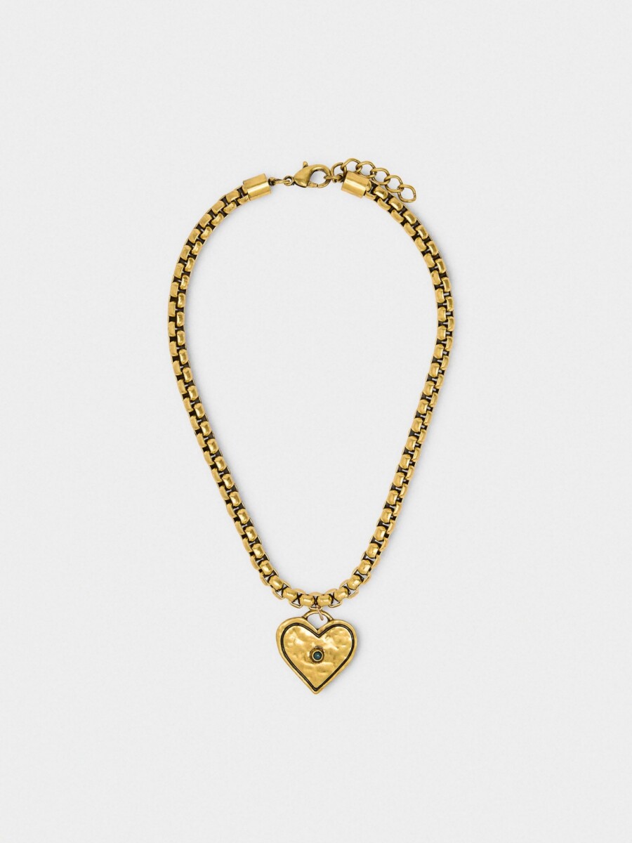 Collar Corto De Eslabones Con Corazón dorado