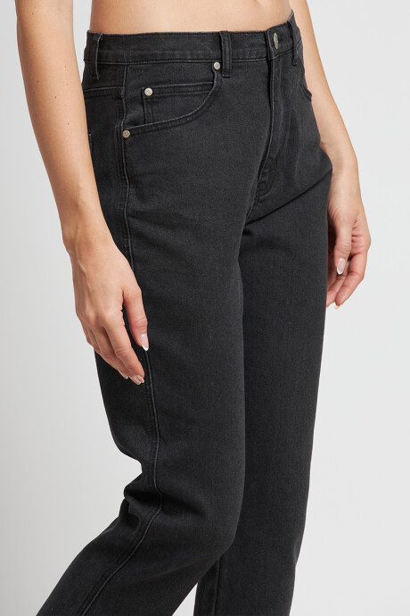 JEAN MERLYW24 RUSTY Negro