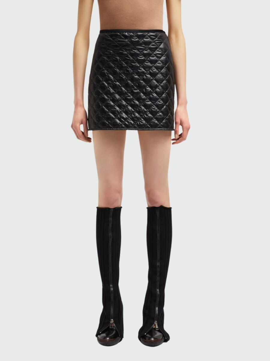 Moncler- Falda corta acolchada - Negro 