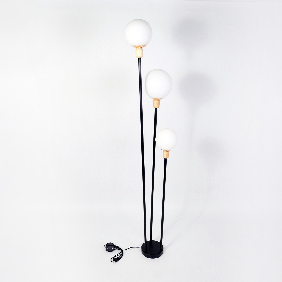LAMPARA LED TRIPLE BCA C/BASE METAL NEGRO 25X157CM 