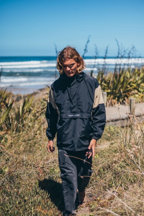 Buzo Rompevientos Spin / Negro - Preventa U