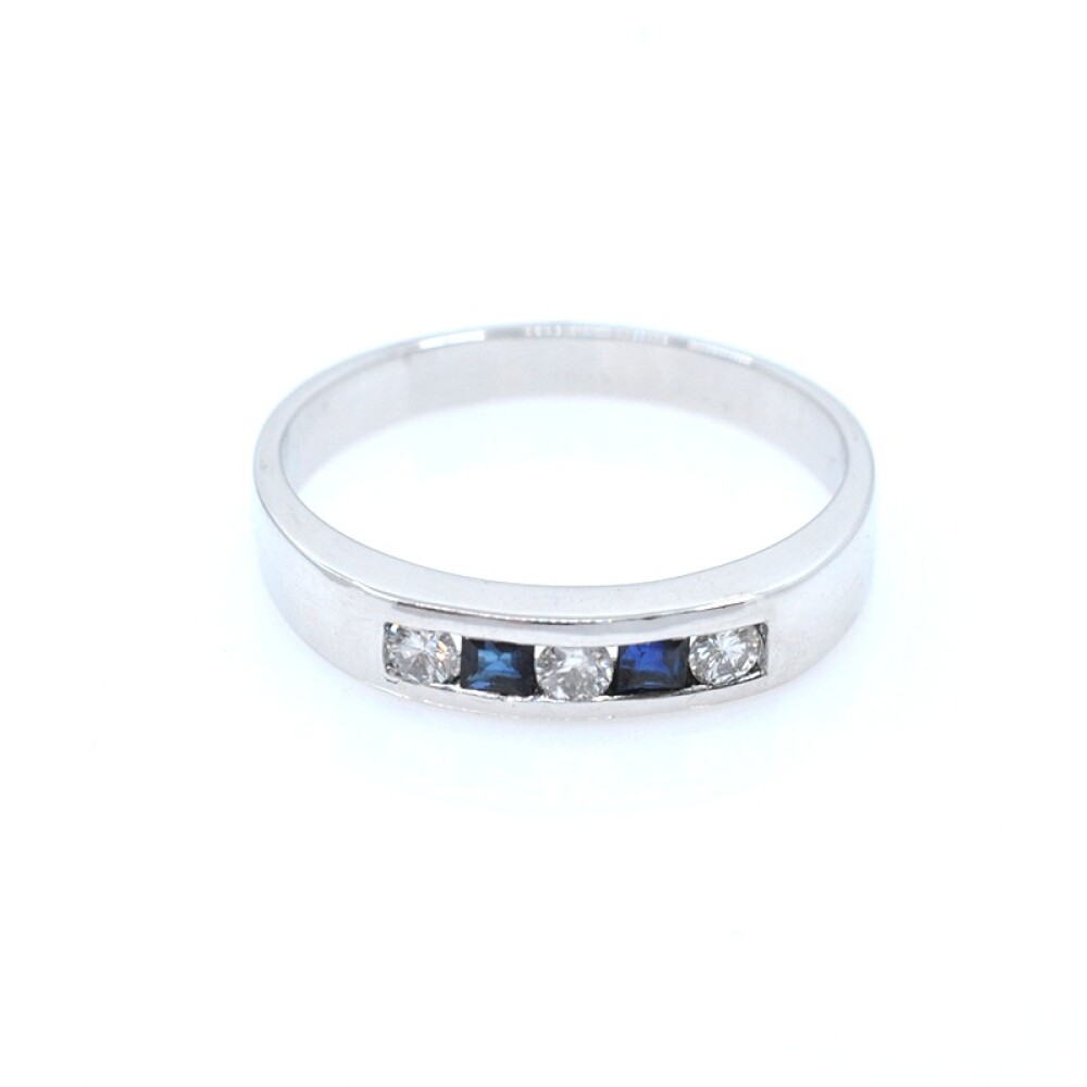 Anillo en oro 18k blanco, zafiros y brillantes Anillo en oro 18k blanco, zafiros y brillantes
