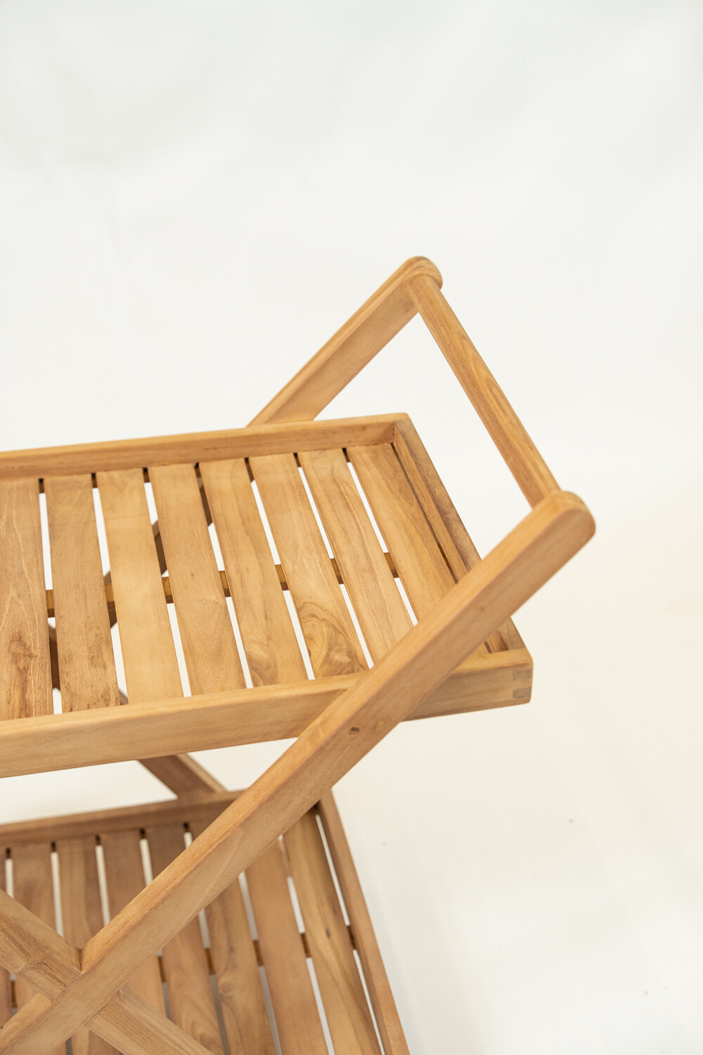 Mesa Con Bandeja Sylvia Color Unico