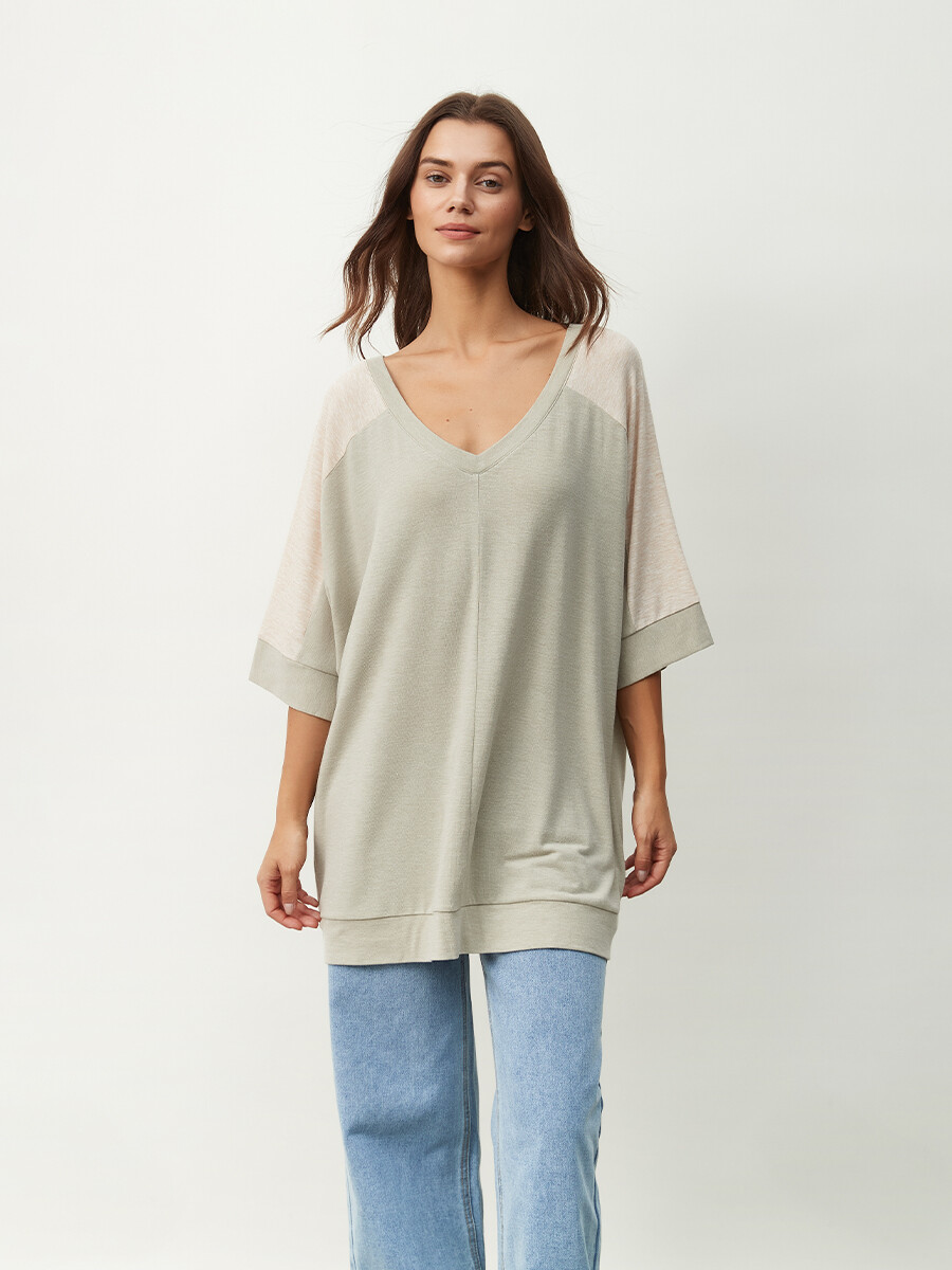 REMERA LEONOR - OLIVA 